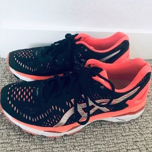 ASICS running shoes! Black and Neon Pink